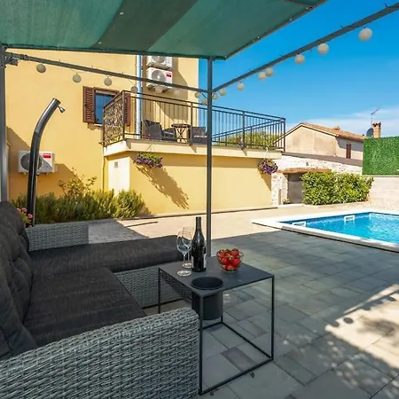 Casa Romito Kastelir